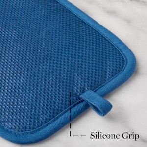 MARTHA STEWART Strie Medallion Pot Holder 2-Pack Set, Heat Resistant, Non-Slip Silicone Grip, Navy Blue, 7