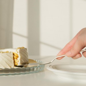 Cake Pie Server, 2 Pack Stainless Steel Pizza Pastry Cake Slicer Server Set, Cake Cutter with Serrated Edges for Kitchen, Restaurants, Wedding, Birthdays and Parties