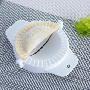 DECHOUS 3Pcs Small Dumpling Maker Press Mold Reusable Kitchen Empanada Press Plastic Dumpling Pastry Press, Easy to Use, for Pierogi, Pastelitos, Calzone, Turnovers