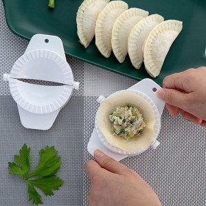 DECHOUS 3Pcs Small Dumpling Maker Press Mold Reusable Kitchen Empanada Press Plastic Dumpling Pastry Press, Easy to Use, for Pierogi, Pastelitos, Calzone, Turnovers