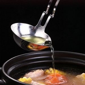 316 Stainless Steel Fat Separator Ladle with Z-Hook, Gravy Separator & Skimmer Spoon for Cooking, Hanging Soup Ladle for Kitchen, Oil Strainer and Grease Skimmer