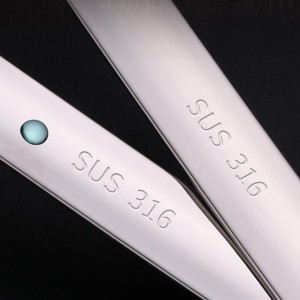 316 Stainless Steel Fat Separator Ladle with Z-Hook, Gravy Separator & Skimmer Spoon for Cooking, Hanging Soup Ladle for Kitchen, Oil Strainer and Grease Skimmer