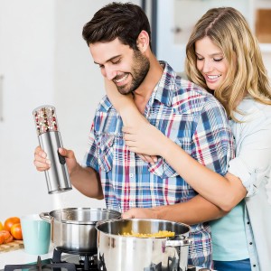 Salt and Pepper Grinder Set, Electric Salt Pepper Shakers with Adjustable Coarseness, Automatic Salt Mill Grinder, Rechargeable Salt Grinder Refillable, One-Hand Operation with LED Light (2)