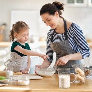 500ML 2 CUP Glass Liquid Measuring Cup With Handle, High Borosilicate Glass Three Scales (OZ, Cup, ML/CC) for Kitchen or Restaurant, V-Shaped Spout Glass Measuring Beaker, Easy To Read