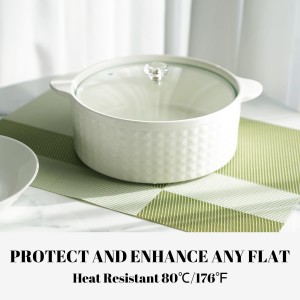 Placemats Set of 4 Vinyl/Plastic Woven Place Mats for Kitchen Table Indoor/Outdoor Washable Placemat Wipeable Dining Table Mats (Green Cube,4)