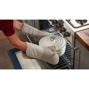 Le Creuset Textile Oven Mitt,15
