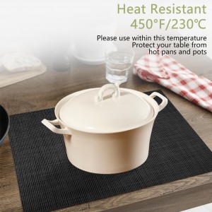 AUAUY Placemats Set of 6 Washable, Non-Slip Heat Resistant Table Mats, PVC Vinyl Woven Table Placemats Wipeable for Kitchen Dinning Restaurant, Farmhouse (Black, 6pcs)