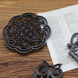 2 Pack Cast Iron Trivet Set, Round Heat Resistant Hot Pads for Kitchen, 7.5 Inch Black Hot Pot Holder, Heavy Duty Decorative Dish Trivets for Countertop, Table