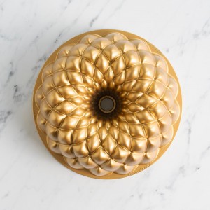 Nordic Ware Kaleidoscope Bundt, 10 Cup, Gold