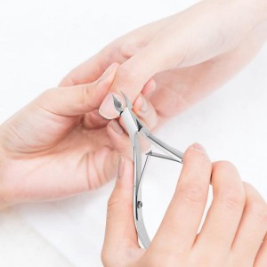 5 Packs Cuticle Trimmer, Cuticle Nippers Professional Stainless Steel Cuticle Cutter Clippers Cuticle Remover, Pedicure Manicure Tools for Fingernails and Toenails