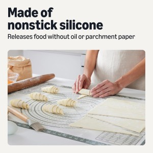 Amazon Basics Nonstick Silicone Pastry Baking Mat with Measurements, BPA-Free, Oven-Safe, Extra Large 20 x 28 in