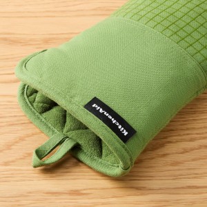 KITCHENAID Gourmet Series Gridlines Oven Mitts 2-Pack Set, Heat Resistant up to 600°F, Soft Silicone Grip, Magnetic Cuff, Matcha Green, 7