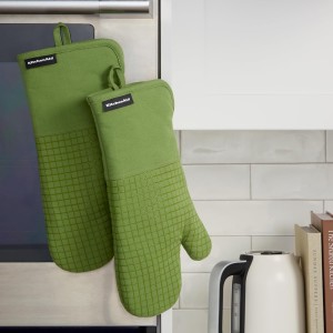 KITCHENAID Gourmet Series Gridlines Oven Mitts 2-Pack Set, Heat Resistant up to 600°F, Soft Silicone Grip, Magnetic Cuff, Matcha Green, 7