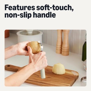 Amazon Basics Vegetable Peelers with Protective Covers, 2-Piece Set, Dishwasher-Safe, Linen Gray
