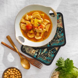 Vintage Floral Pot Holders Set of 2,Kitchen Heat Resistant Potholder for BBQ Cooking Baking,Food Hot Pad for Women Men