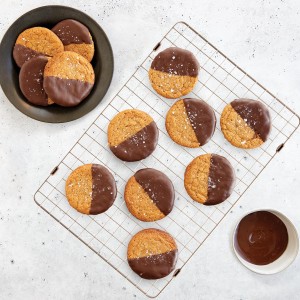 Nordic Ware Oven Safe Wire Rack Set, 2-Pack