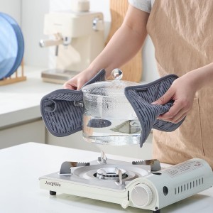 2 Pack Pot Holders for Kitchen, 7 x 9 Inch Cotton and Non-Slip Silicone Potholders Heat Resistant, Oven Cooking Hot Pads Pan Holder (Gray)