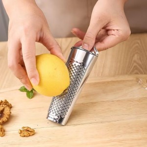 Multifunctional Kitchen Grater and Zester, Ginger, Garlic, Nutmeg, Nut, Walnut and Lemon Tool, Peelers, Slicers and Graters for Kitchen
