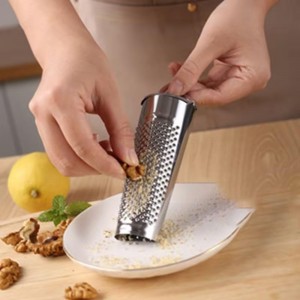 Multifunctional Kitchen Grater and Zester, Ginger, Garlic, Nutmeg, Nut, Walnut and Lemon Tool, Peelers, Slicers and Graters for Kitchen