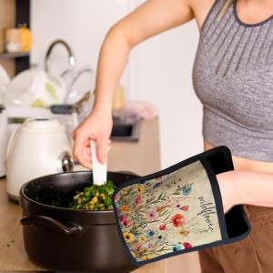 Wildflower Pot Holders with Pockets, Rustic Cottagecore Vintage Floral Botanical Oven Pot Holders Heat Resistant Oven Mitts Hot Pads for Kitchen Baking Cooking