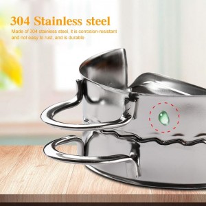 2pcs Dumpling Maker With Stuffing Spoon, Dumpling Maker Dough Cutter Dumplings Mold for Empanada, Empanada Press, Ravioli, Pierogi, Turnovers(Large 4.13 inch, Small 3.35inch)(COLOR:silver)