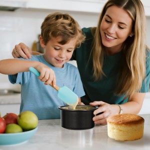 4 Inch Cake Pan Set of 3, Nonstick Smash Cake Pans with 100PCS Parchment Paper for Christmas Birthday, Round Mini Cake Pans Tin for Baking Layer Cakes Small Cheesecake, Straight Side & Dishwasher Safe