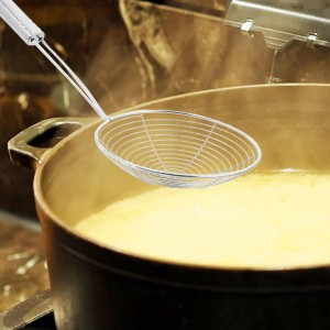 Zerodeko Stainless Steel Skimmer Spoon Wire Strainer with Handle Food Strainer Spider Spoon for Kitchen Cooking and Frying 12-inch Slotted Serving