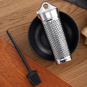 1Set Stainless Steel Multifunctional Kitchen Ginger Garlic Nutmeg Grater with Brush, Nut Walnut Lemon Hand Planer Tool Lemon Zester for Kitchen Hard Cheese Citrus Fruits Garlic Nut and Vegetables