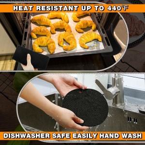 Dandat 24 Pack Silicone Trivets Bulk Non Slip Heat Resistant Hot Pads for Kitchen Countertops Table Pot Holders Mats for Hot Dishes Restaurant Catering Event Party Gathering, Round Square(Black)