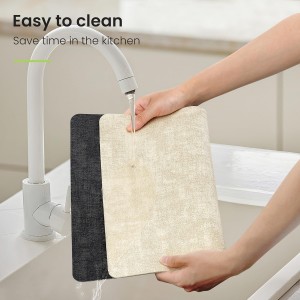 Placemats Set of 6, Faux Leather Heat Resistant Wipeable Placemats, Dual Sided Waterproof Washable Table Mats with Coaster, Suitable for Kitchen, Dining, Table Decor (6, Black Beige)