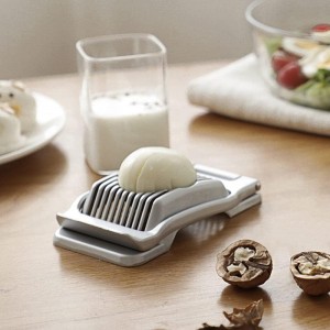 Egg Slicer For Hard Boiled Eggs, Heavy Duty Aluminium Egg Cutter with Stainless Steel Wires, for Strawberry Banana Soft Fruit Kitchen Gadget (Silver)