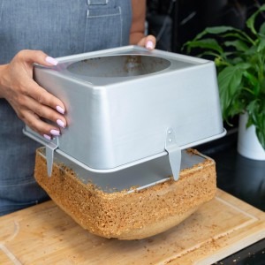 Square Tube Cake Pan, 28-Cup Capacity for 18-Cup Recipes, 10-Inch Anodized Aluminum Angel Food, Chiffon & Pound Cake Pan with Removable Bottom and Cooling Feet