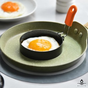 5pcs Egg Rings For Frying Eggs, Stainless Steel Crumpet Ring Mold Griddle Pancake Shapers with Silicone Handle,Includes Bonus Oil Brush and Egg Separator(4.72