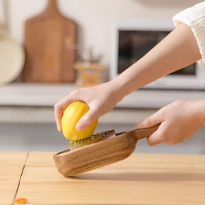 Wooden Cheese Grater with Handles - Kitchen Grater Wooden Shredder, Citrus Zester, Perfect for Hand Held Cheese Grater, Lemon and Chocolate, Cheese Tool
