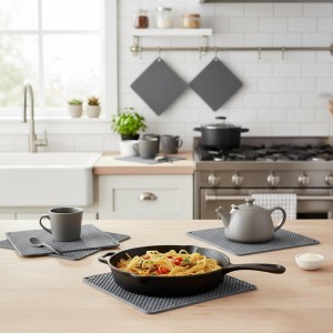 Dandat 24 Pack Silicone Trivets Bulk Non Slip Heat Resistant Hot Pads for Kitchen Countertops Table Pot Holders Mats for Hot Dishes Restaurant Catering Event Party Gathering, Round Square(Gray)