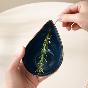 Herb Stripper Bowl, Ceramic Herb Peeling Bowl, Kitchen Herbs Leaf Stripping Tool, Pottery Herb Peeler for Kale, Thyme, Basil, Rosemary Stripper (Blue)