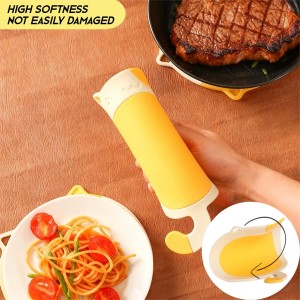 Silicone Trivets for Hot Dishes - 7.2x6.38 InchesCute Cat Coasters Set, Non-Slip Heat Resistant Mats for Kitchen Countertop & Dining Table Protection, Flexible Trivet Coaster, Gifts for Cat Lovers(2)