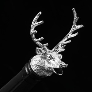 Amosfun Deer Head Wine Pourer Wine Aerator with Silicone Rubber Neck Bar Party Bottle Corks 3.74X2.55X2.55 Inches