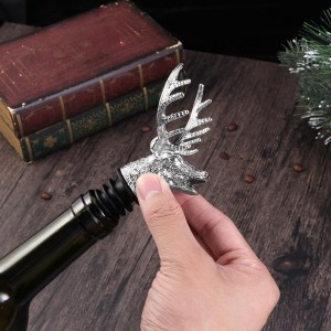 Amosfun Deer Head Wine Pourer Wine Aerator with Silicone Rubber Neck Bar Party Bottle Corks 3.74X2.55X2.55 Inches
