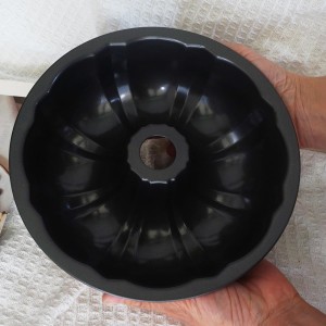 7 Inch Fluted Tube Cake Pan, Carbon Steel Round Tube Baking Pans, Small Kugelhopf Pan Pound Cake Mold for Cakes, Bread, Flan, 2 PCS, Black Color