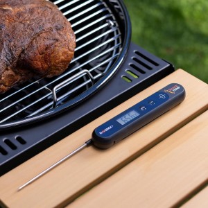 Maverick Shake Temp™ Instant Read Thermometer, Kinetic Energy Powered (No Batteries), Fast 2mm Step-Down Probe, Water-Resistant, Large LCD & Hold Function, for Grilling, Camping & Kitchen Use