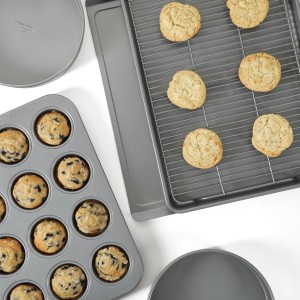 Calphalon Titan 10 Piece Steel Core PFA Free Nonstick Bakeware Set