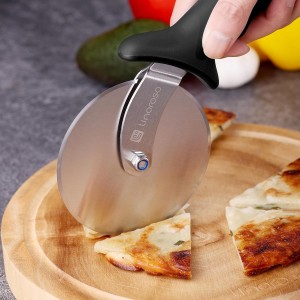 Linoroso Pizza Cutter Wheel, Durable Stainless Steel 4-Inch Pizza Wheel Cutter with Comfortable Safety Handle, Pizza Slicer Wheel for Cutting Through Pizza, Crust, Pie, Brownie, Flatbread, Black