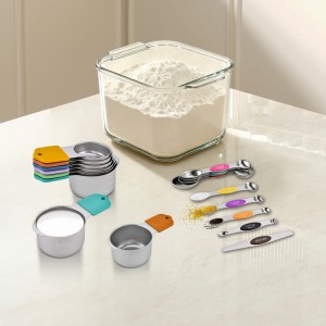 16-Piece Magnetic Measuring Cups and Spoons Set, Stainless Steel with Non-Slip Silicone Handles and Leveler, Essential Kitchen Baking Tools