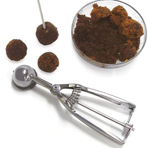 Norpro stainless steel scoop, 56MM (4 Tablespoons), As Shown