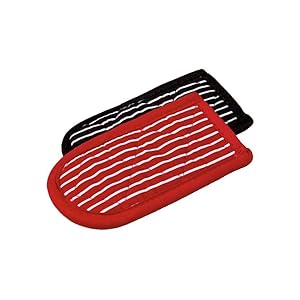 Lodge Striped Hot Handle Holders/Mitts, Set of 2