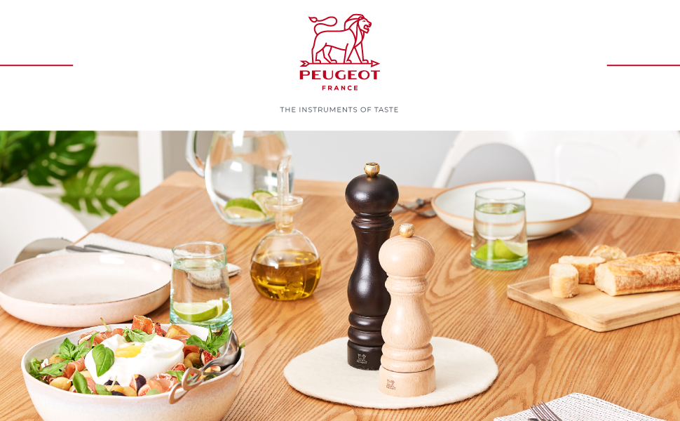 Manual pepper mill, natural wood, 30 cm