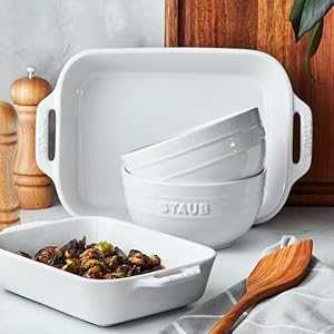 Staub Magnetic Wooden Trivet,Brown