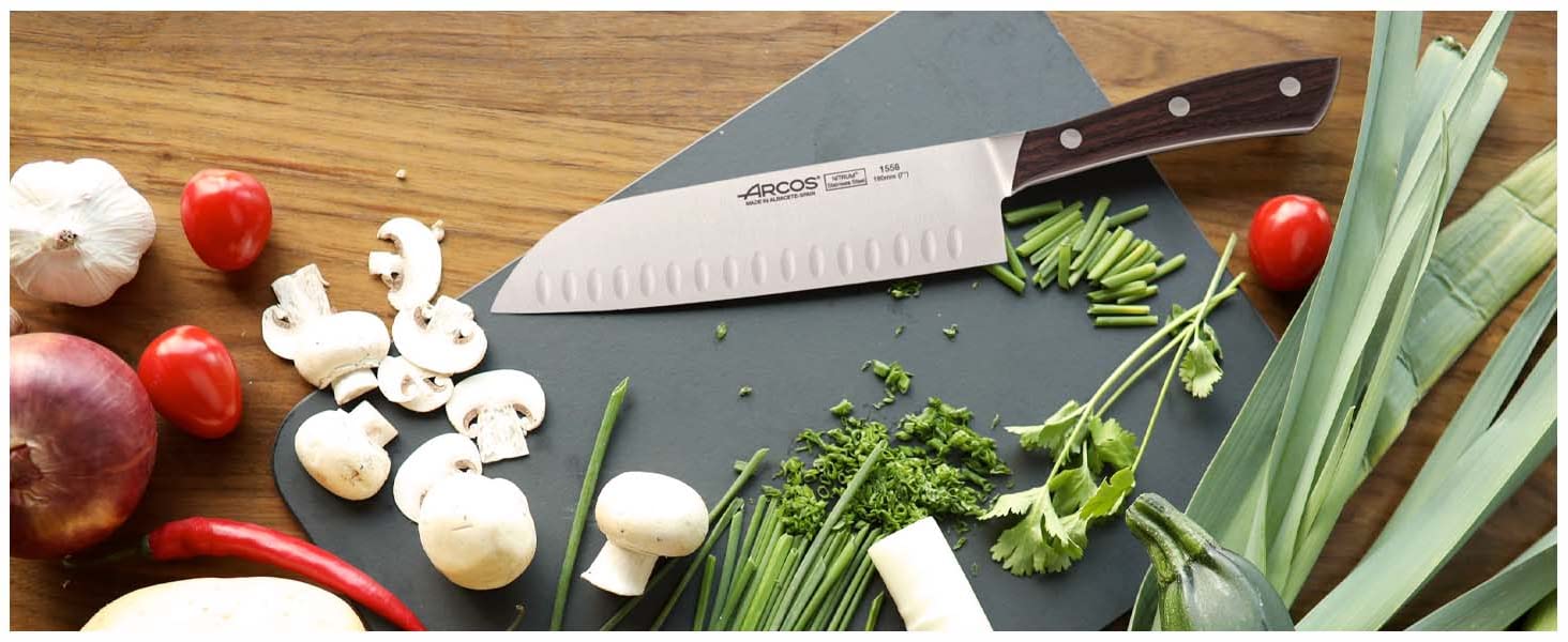 Arcos Forged Carving Fork 7 Inch Nitrum Stainless Steel. 180 mm Blade. Very useful utensil that provides absolute stability for chopping roast meat with a carving knife. Series Riviera. Color Black