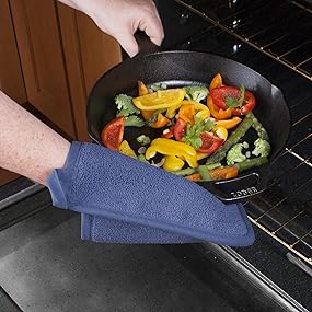 RITZ Terry Pocket Mitt & Hot Pad: Unparalleled Heat Resistant, Durable 100% Cotton – Ergonomically Designed for Optimal Grip – Easy-Care Machine Washable – 2-Pack, Federal Blue